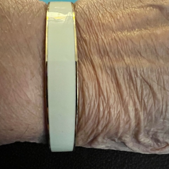 Kate Spade Gold Plated Cream Enamel Creme de la Creme Bangle Bracelet cuff - Picture 5 of 7